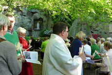 Maiandacht mit Krönung der Fatima-Madonna in Naumburg (Foto: Karl-Franz Thiede)